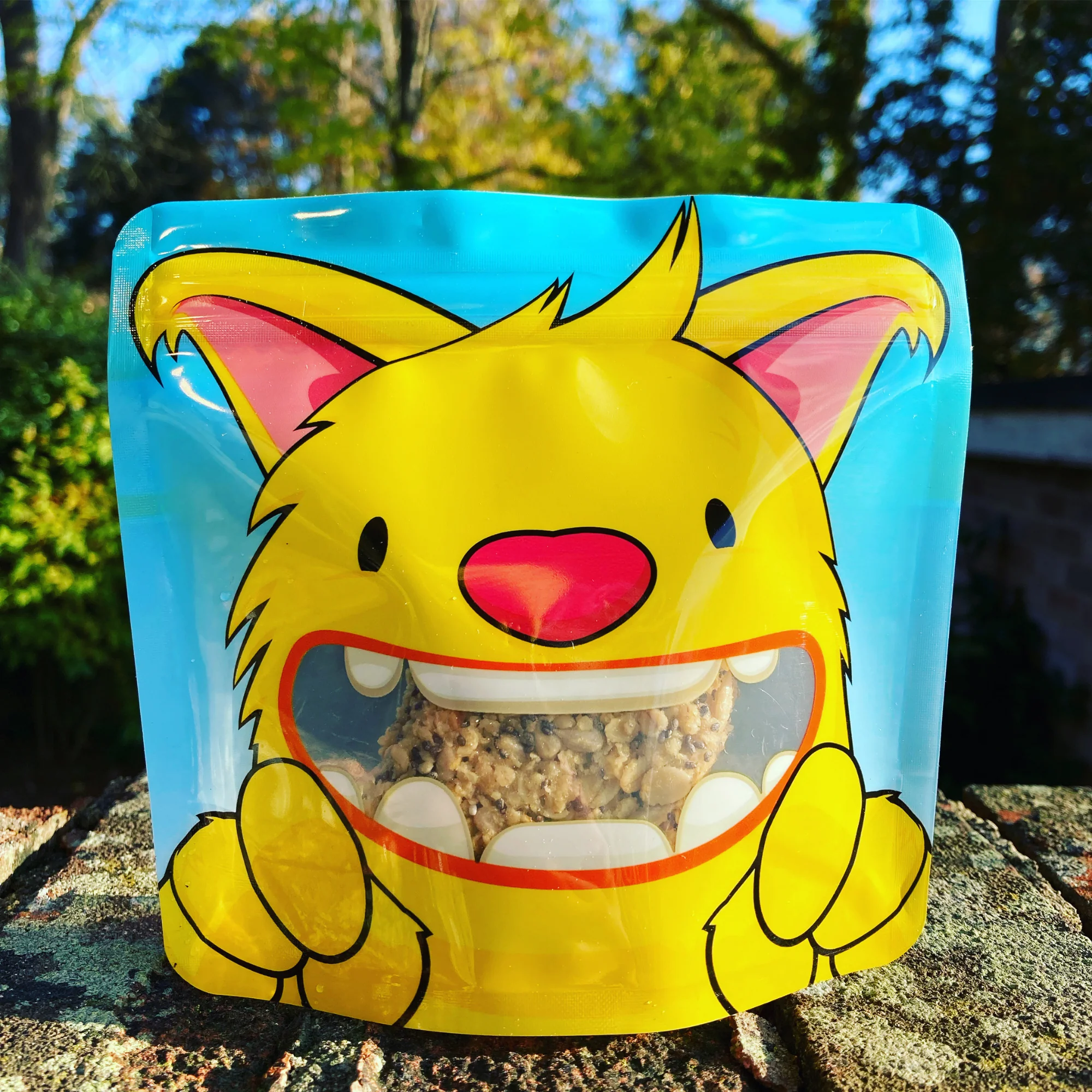 Nom Nom Kids Yellow Monster Reusable Snack Bags 4 Pack Stand Up Design - Image 6