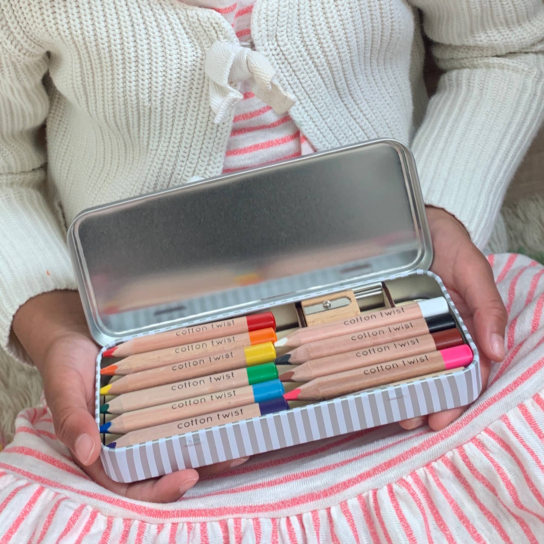 Bright Mix Watercolour Pencils Gift Set in Reusable Tin - Image 9