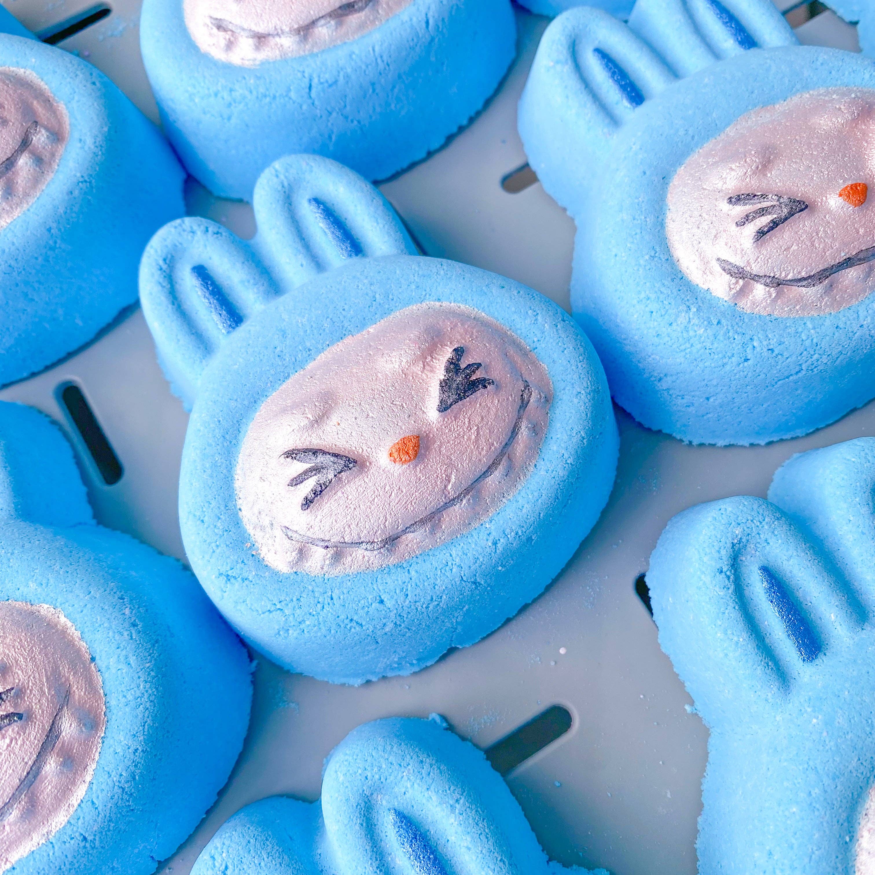 Labu Bath Bomb Blue – Fruity and Sweet Scent - Image 2