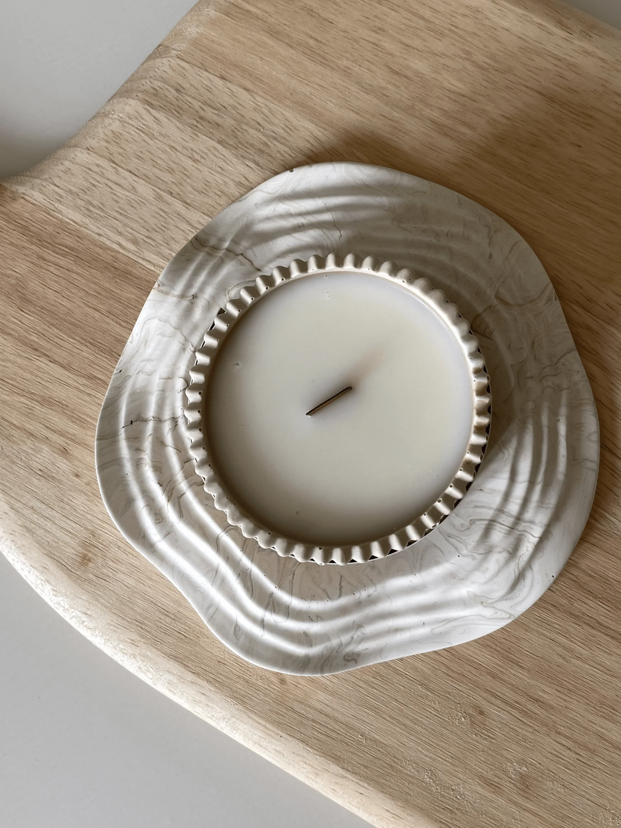 Lychee Stoneware Soy Candle – Summer-Inspired Tropical Fragrance - Image 7